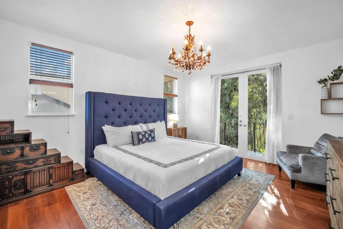 The Coconut Grove Escape Family Designer 3BR Home - 5