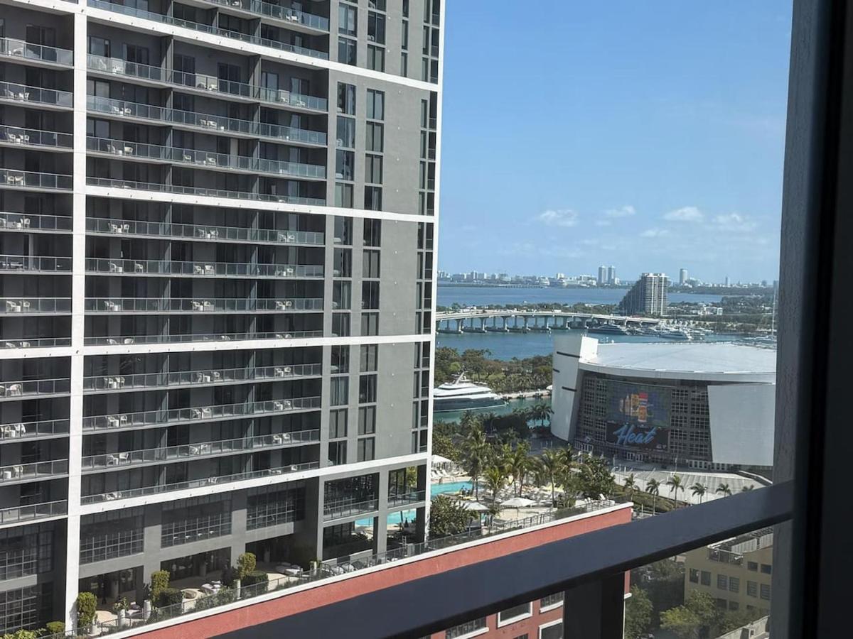 Live the Miami Experience Prime Location Suite - 2