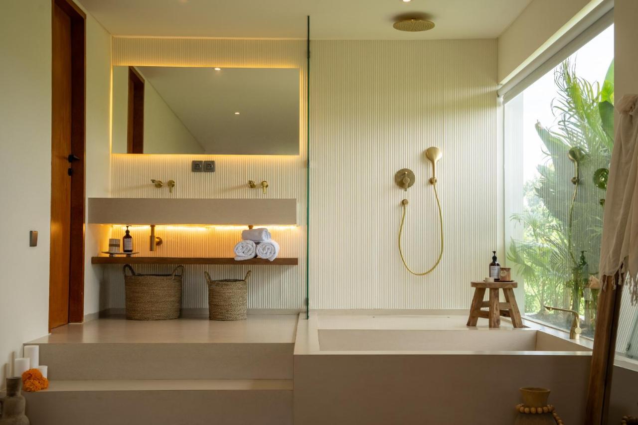 Majo 1BR Romantic Villa - 3 Min to Thomas Beach - 3