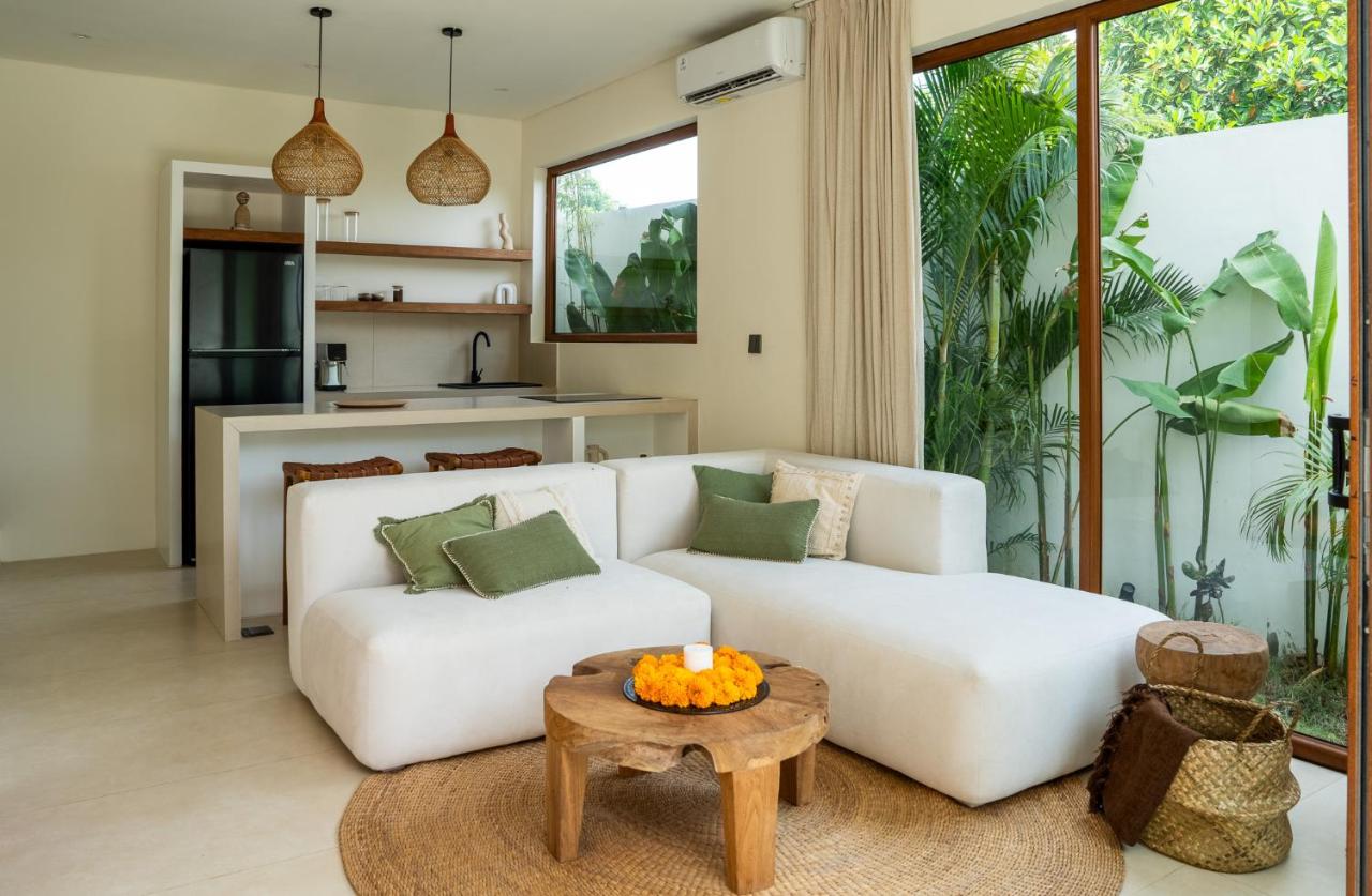 Majo 1BR Romantic Villa - 3 Min to Thomas Beach - 5