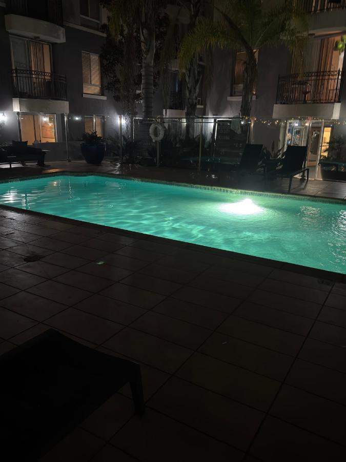 Beachside Stay Near Airport LAX Soccer Ready - 4