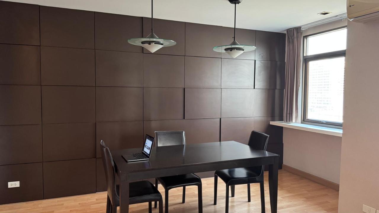 Tropical views 1BR w Balcony - 4