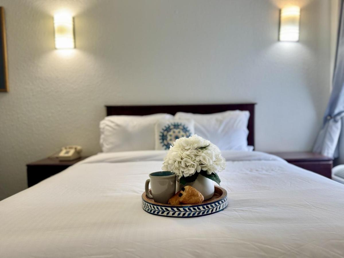 Image: Athens Hotel & Suites
