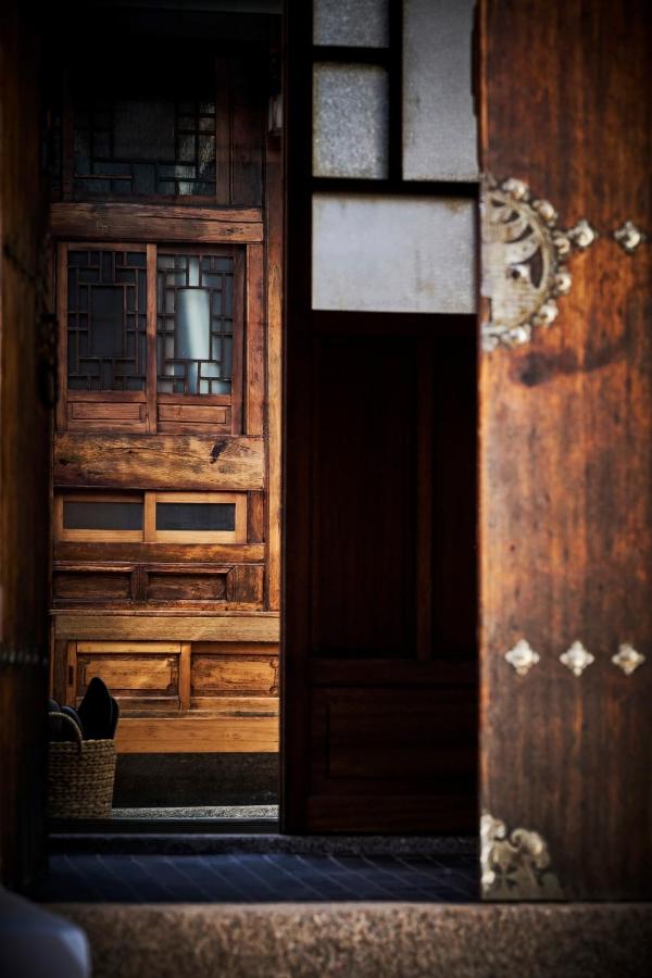 Award-Winning Private Hanok with Atrium - Central Seoul