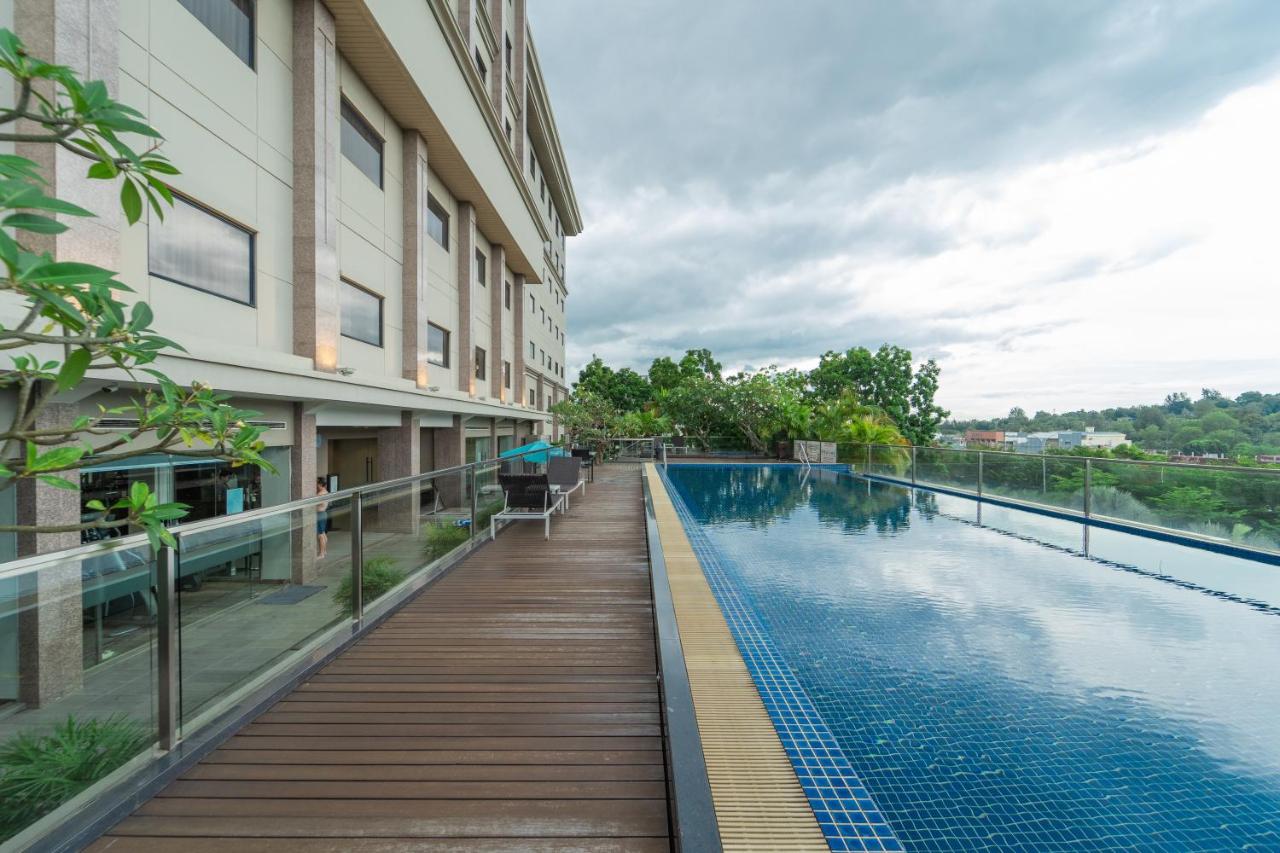 I Hotel Batam - 4