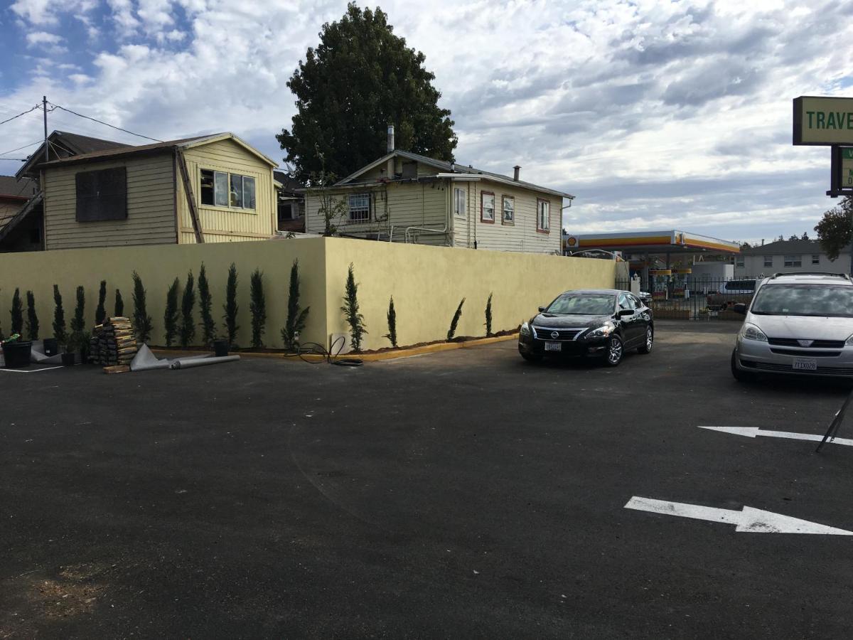 Economy Inn — photo 18