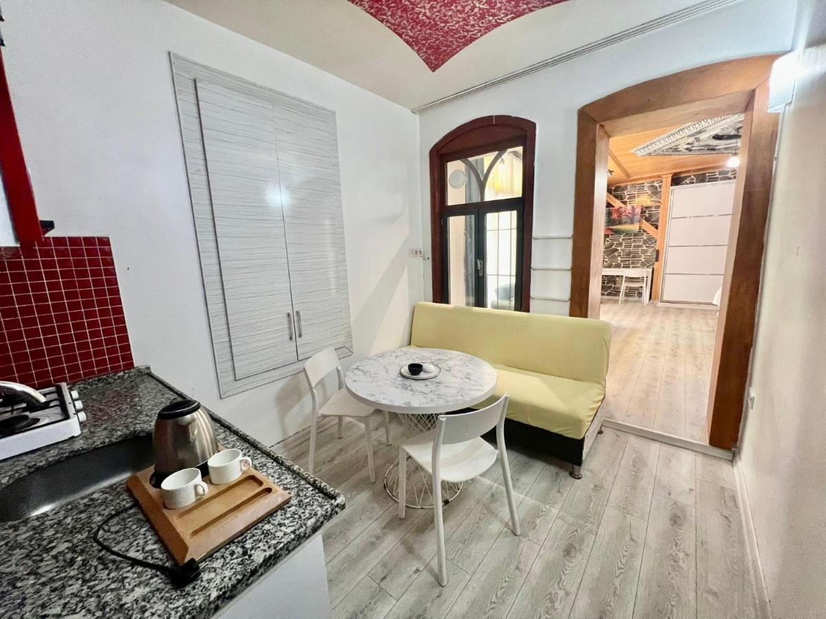 Taksim White Hotel - 4