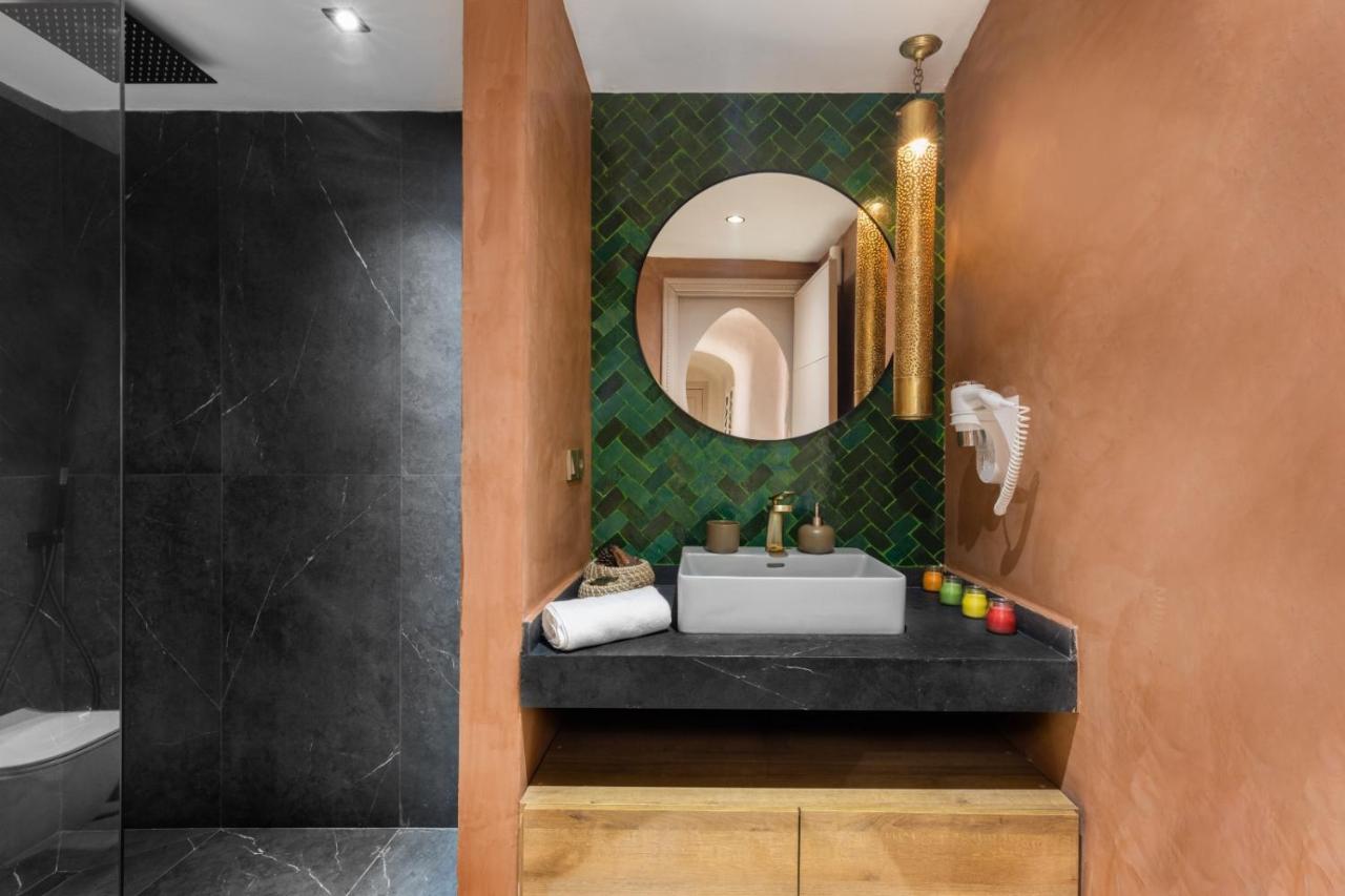 City Center 1 BED Apartments - Miramas - Pool and gym - 3