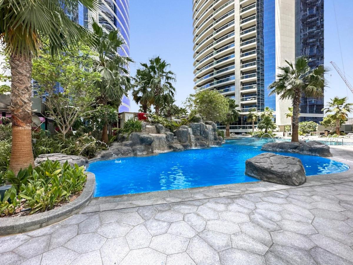 The Signature Suite 1BDR in Paramount Tower A - 4