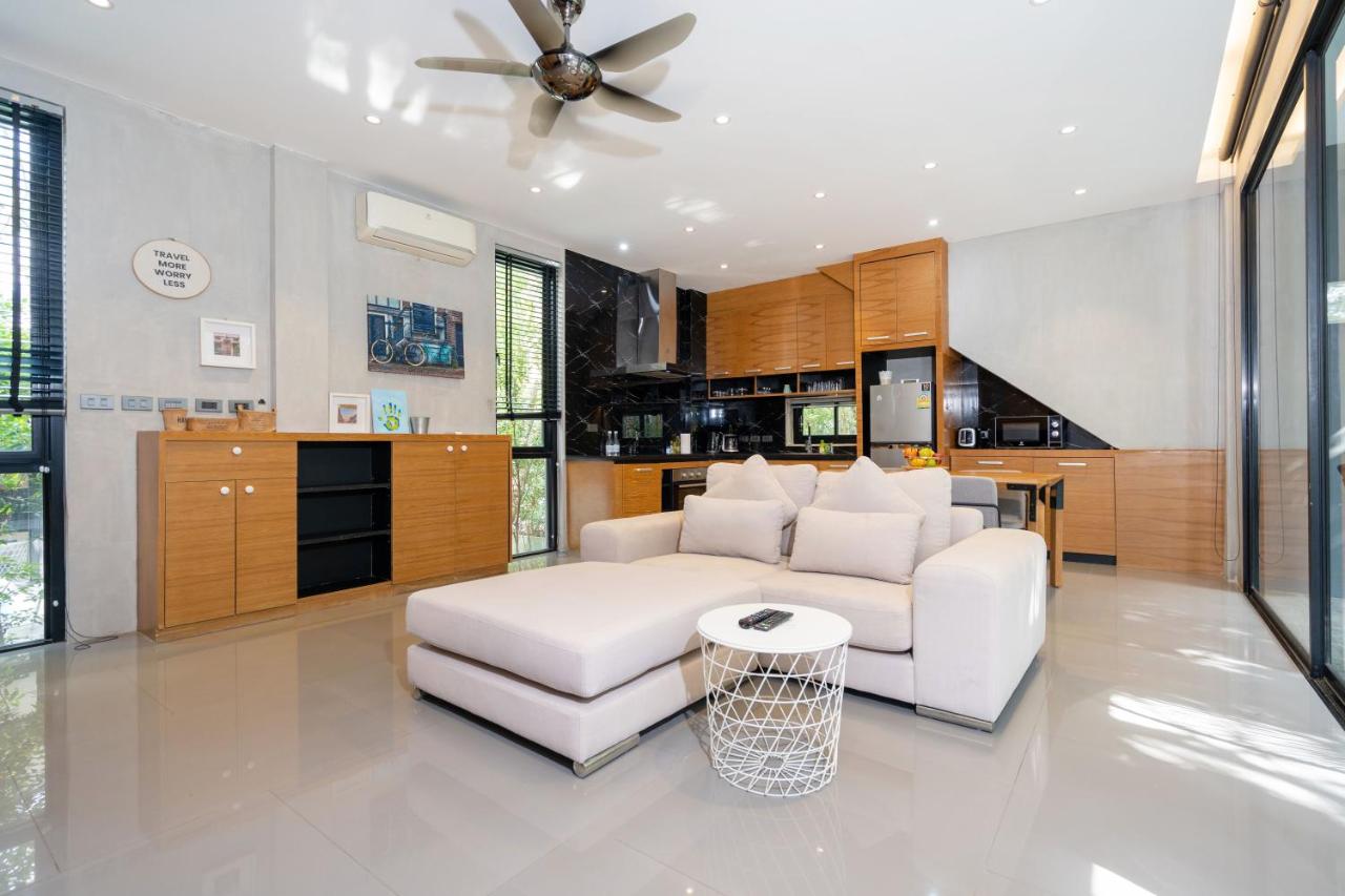 1 BR Pavilion The Woods P06 in Kamala