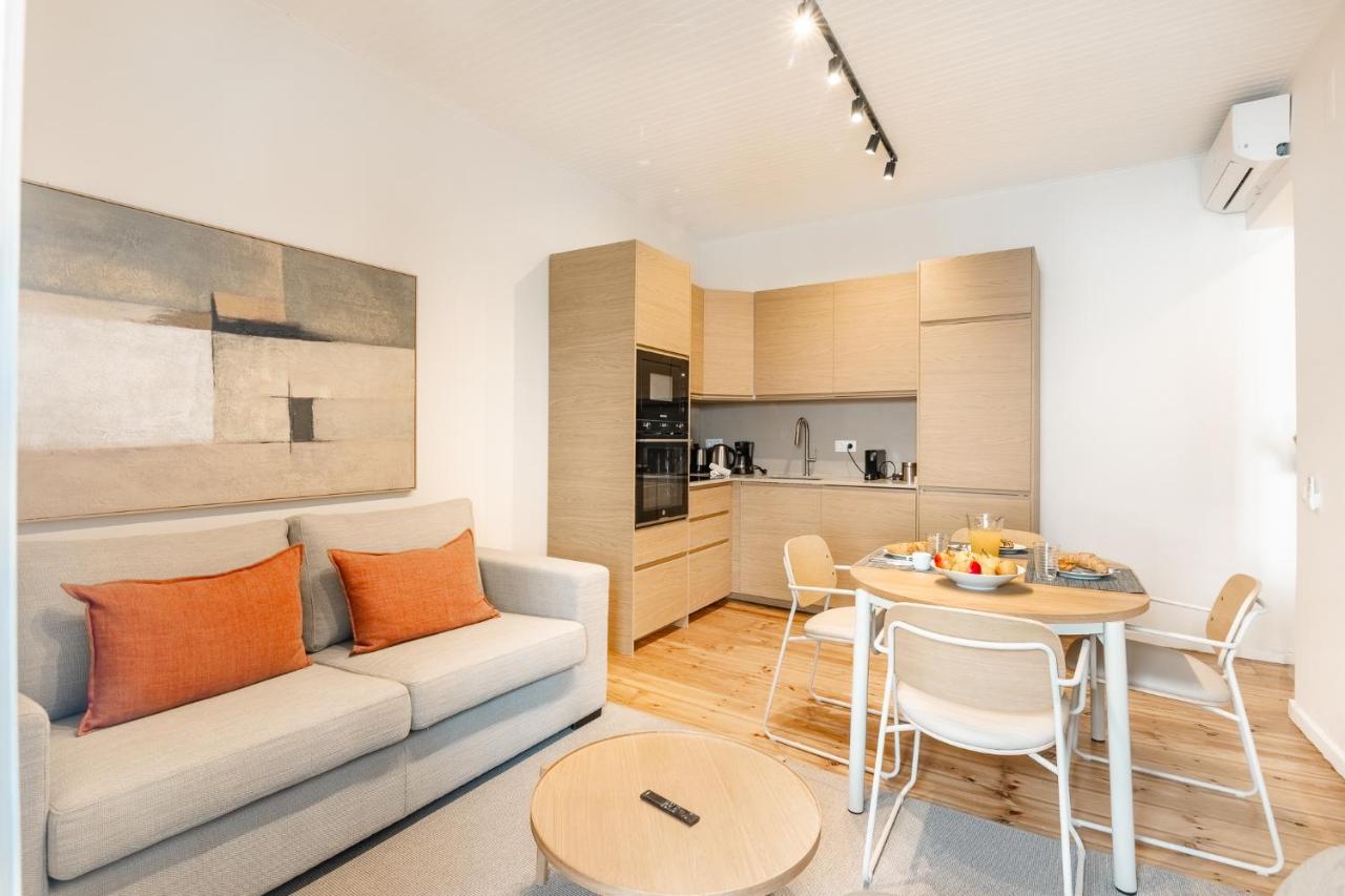 PN Modern & Tastefully Renovated - 3BR Apartment in the Heart of Lisbon