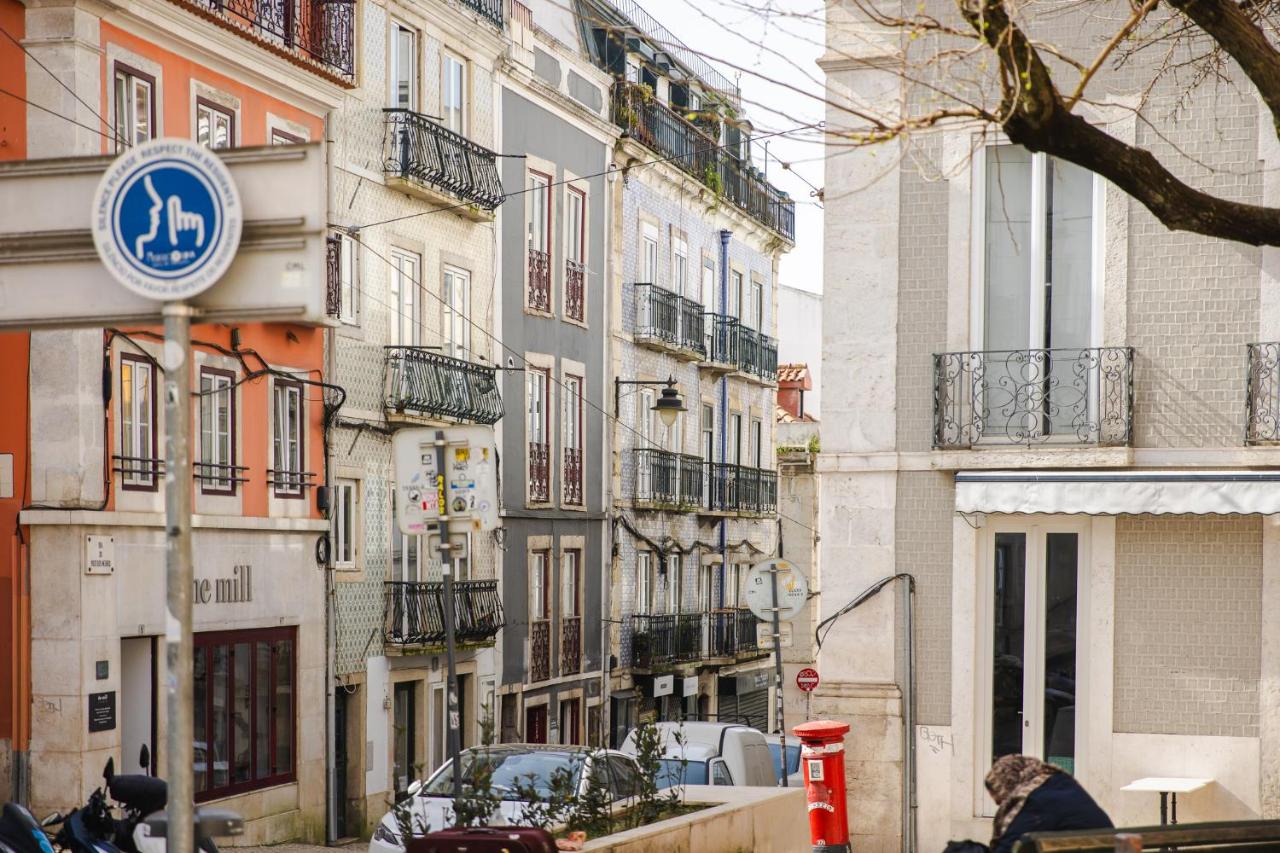 PN Modern & Tastefully Renovated - 3BR Apartment in the Heart of Lisbon - 2