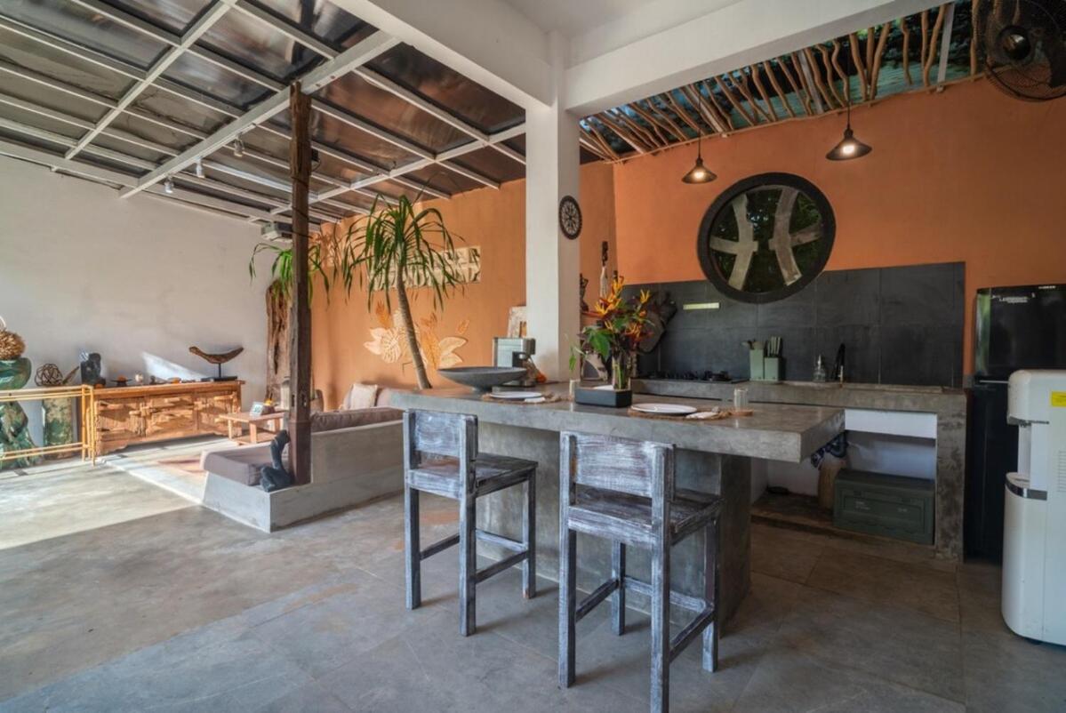 Jellyfish3 2BR for Groups, 5 Min to Thomas Beach - 3