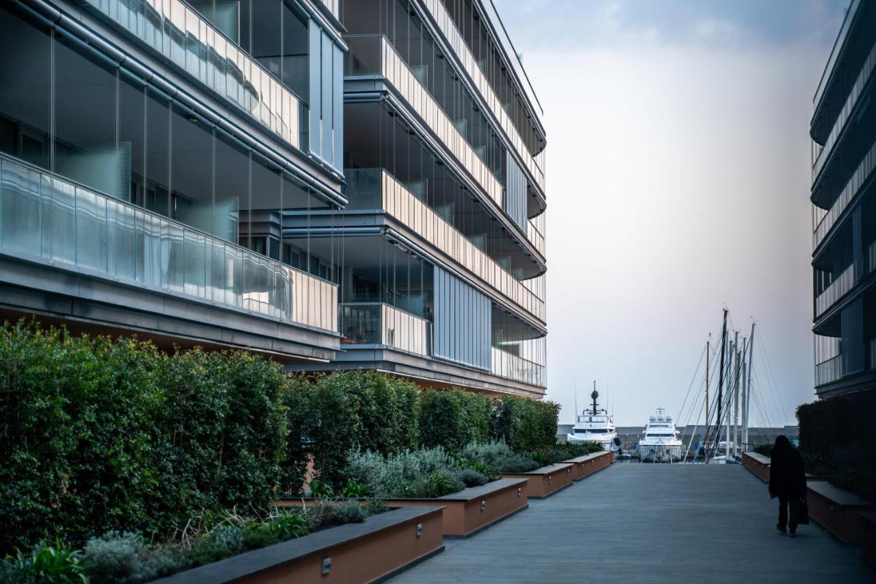 JOIVY Luxury Waterfront Studio with Balcony & Parking in Genoa - 5