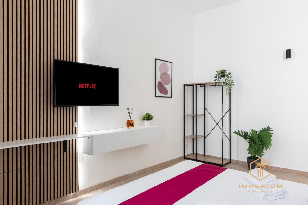 Historic Center Flat - 5min to Colosseum, 300mt to Metro, A-C - 5