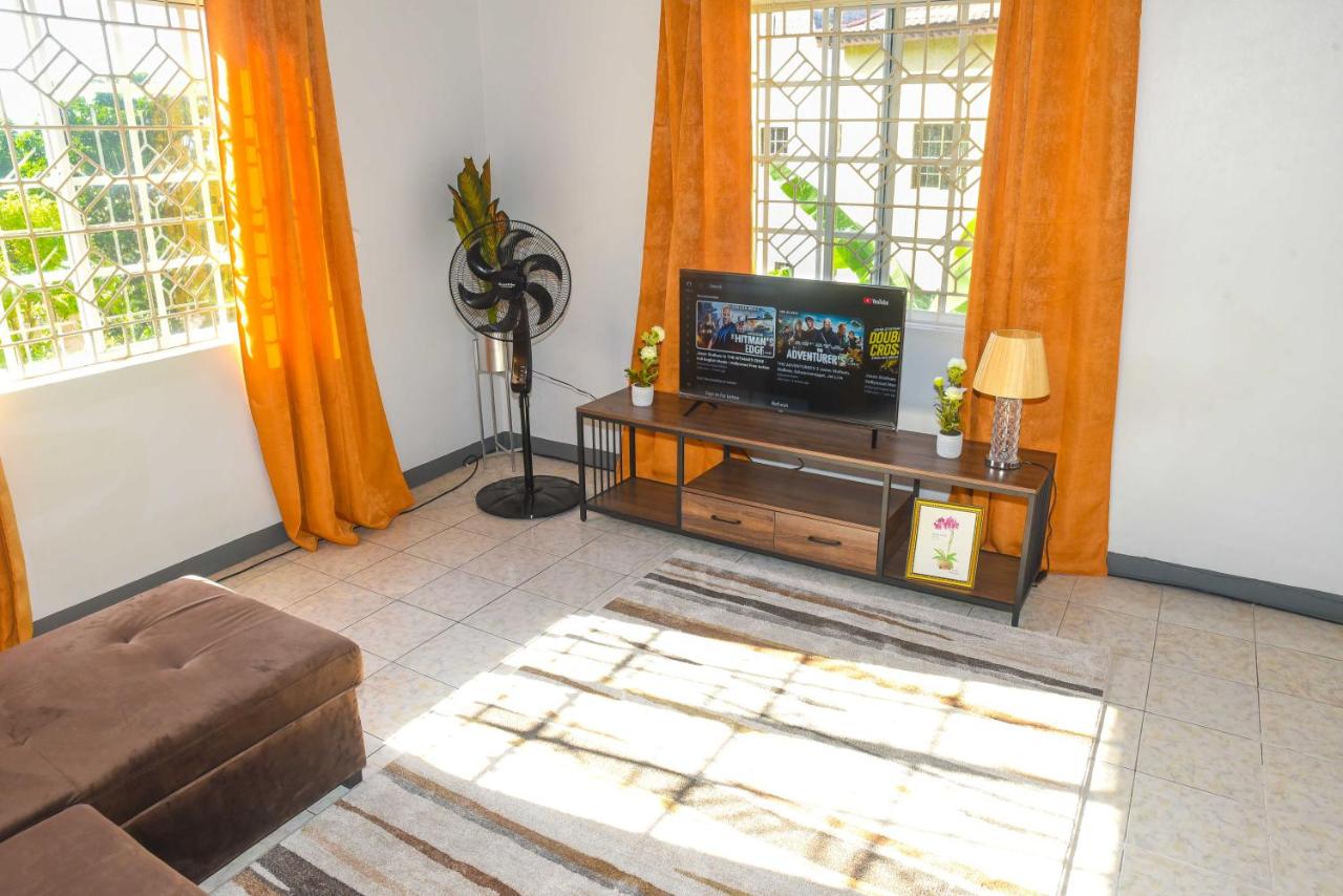 Comfy Seaview 1 Bedroom Apartment