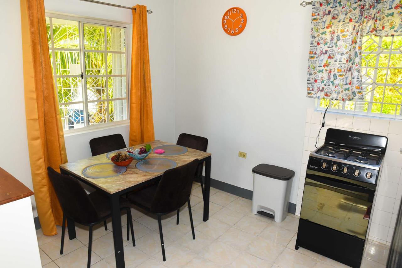 Comfy Seaview 1 Bedroom Apartment - 4