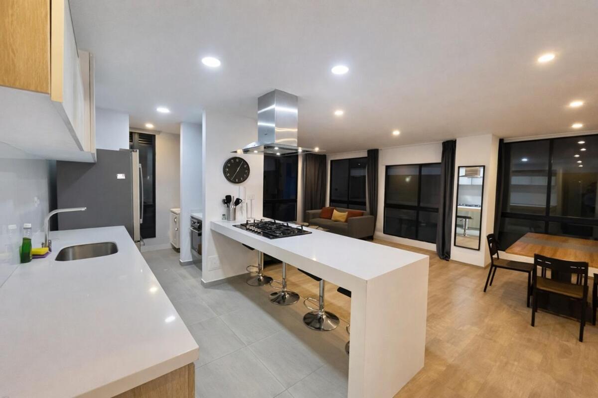 Luxury Apt I Views, Sauna, Gym near Unicentro - 3