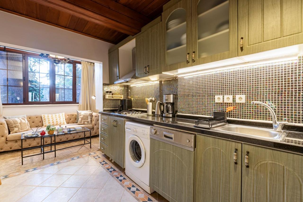 Entire Private Building Walk to Galata 6 Guests - 4