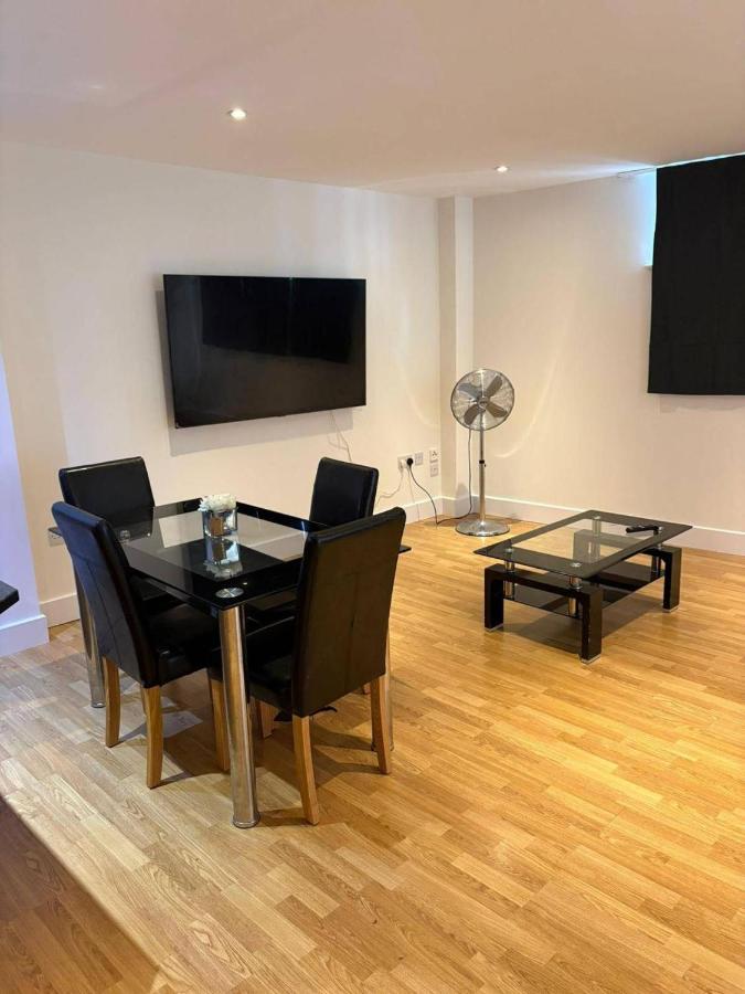 London brigde luxurious spacious apartment - 4