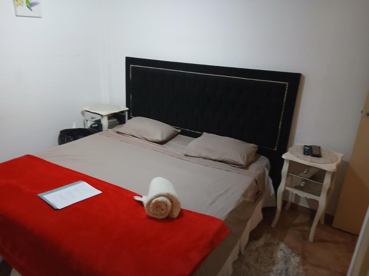 El salvador, Serrano - 2