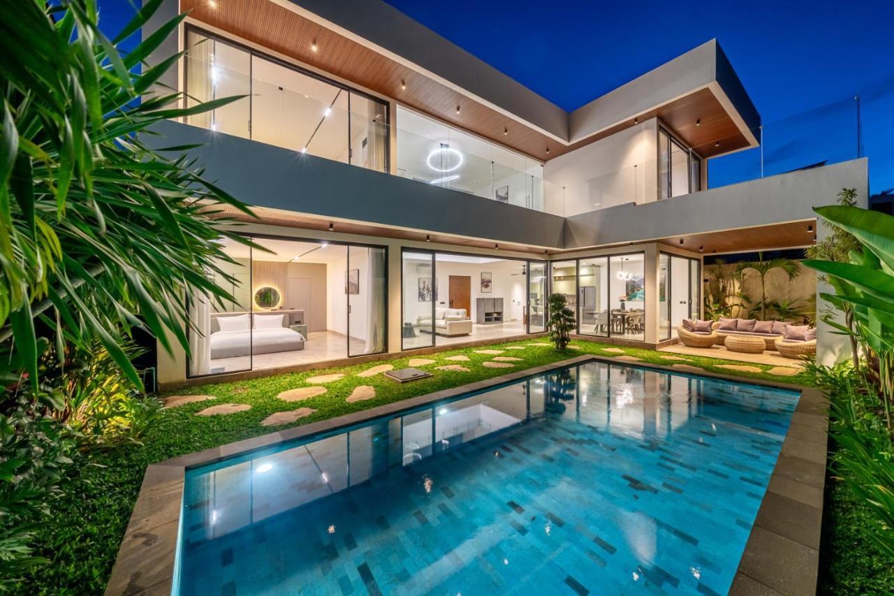 Luxury 3BR Designer Villa Ubud