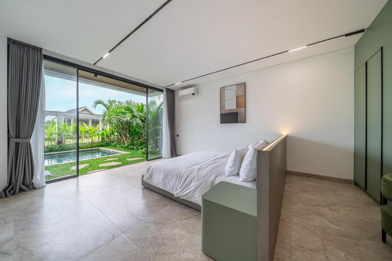 Luxury 3BR Designer Villa Ubud - 2