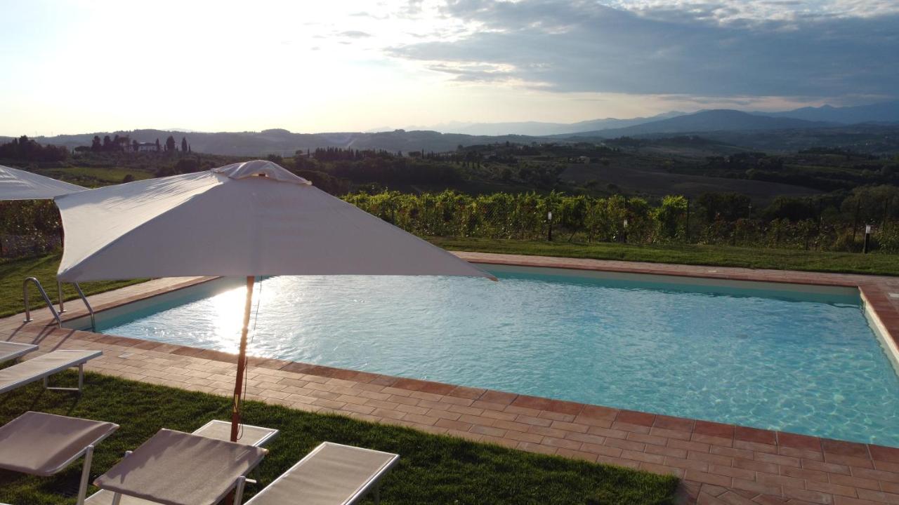 Modern studio in countryside with pool - 4