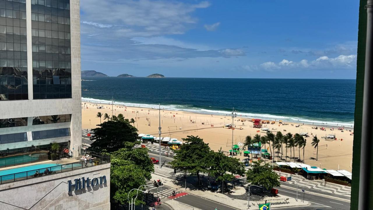 Copacabana Leme Studio - with a beautiful ocean view - 10th Floor - up to 3 guests - 2