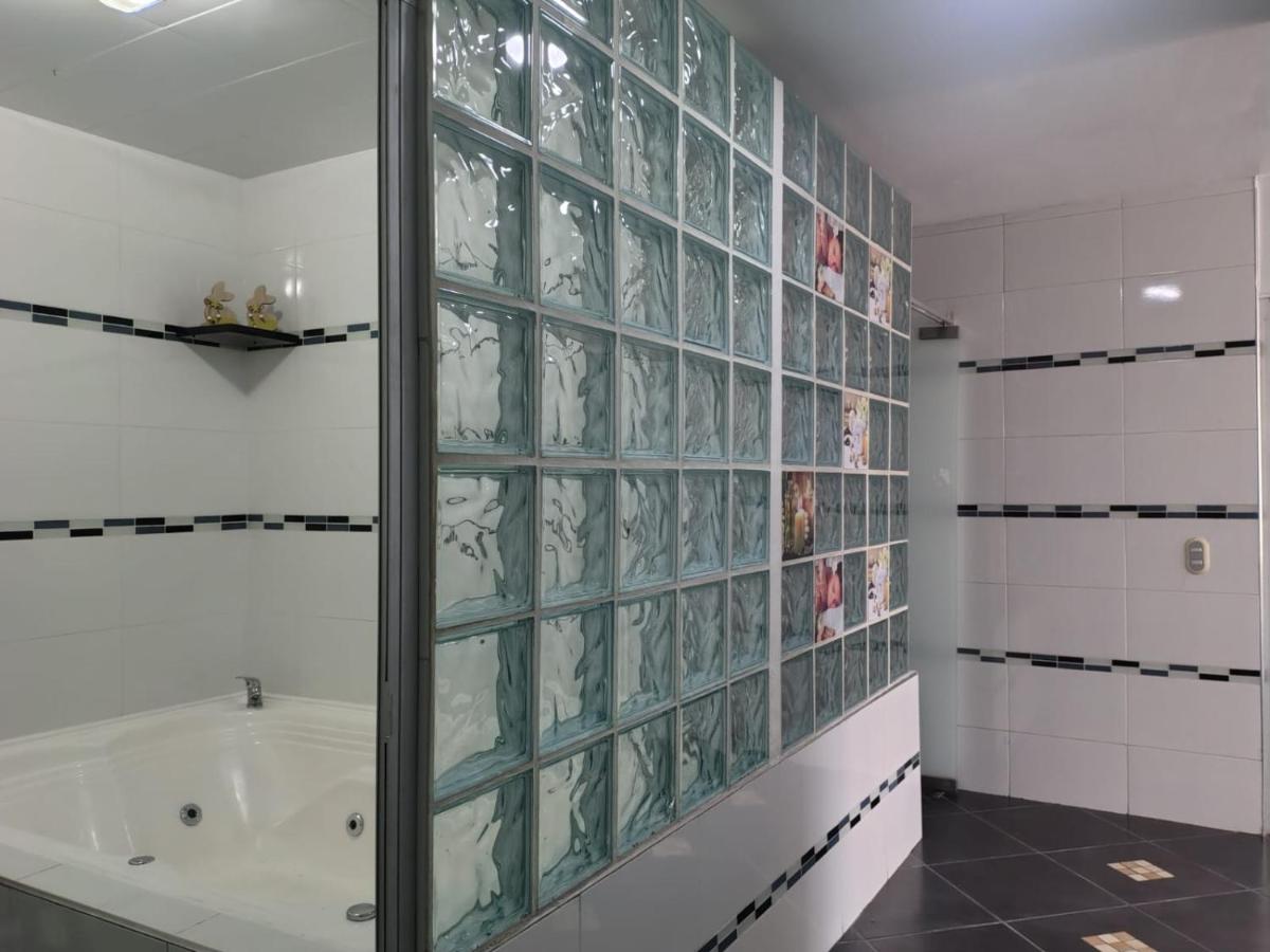 Hotel Bogota Expocomfort SPA- Embajada Americana - Corferias - 3