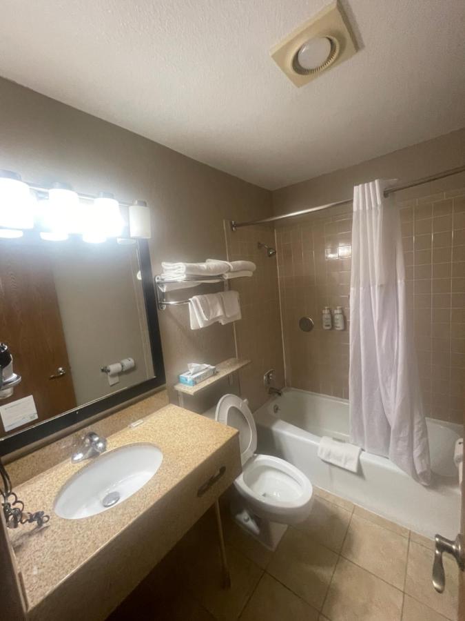 American Inn Council Bluffs — photo 13