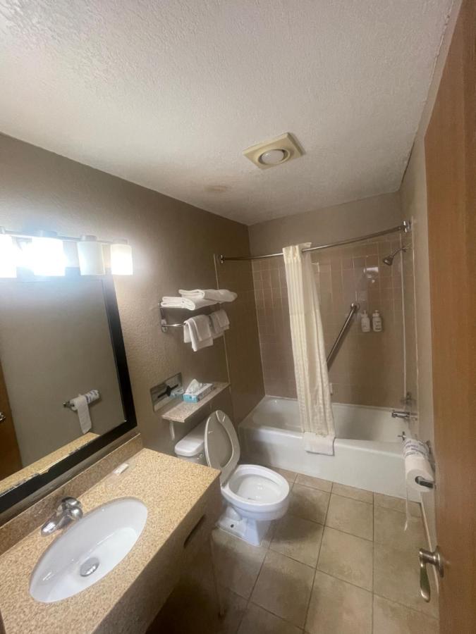 American Inn Council Bluffs — photo 15