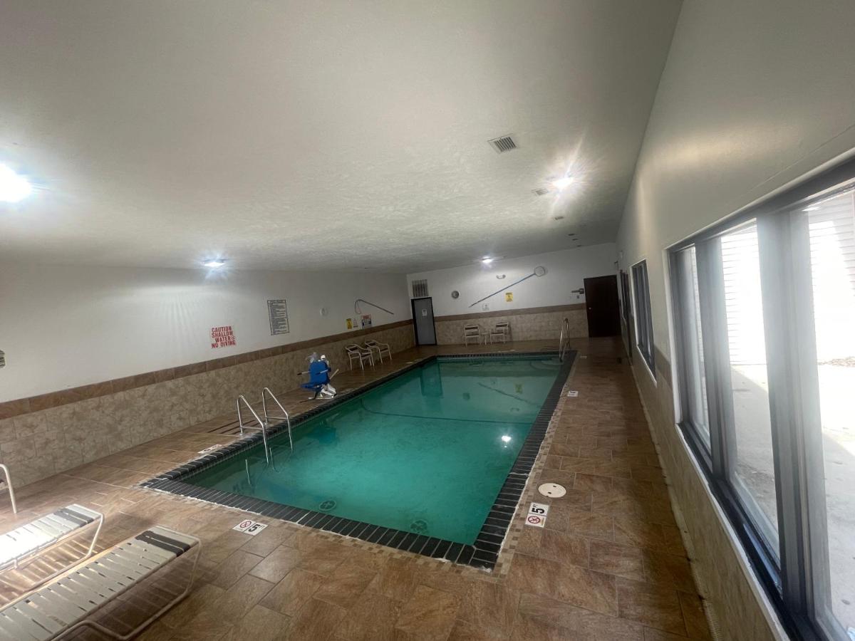American Inn Council Bluffs — photo 17