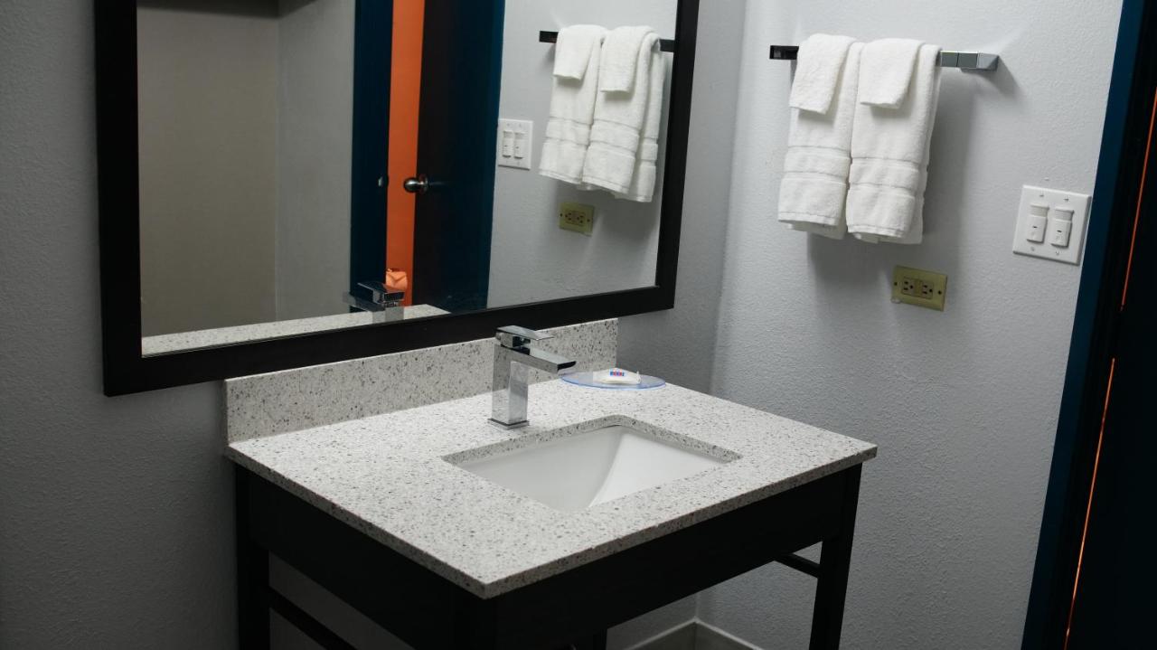 Doe's Motel — photo 10