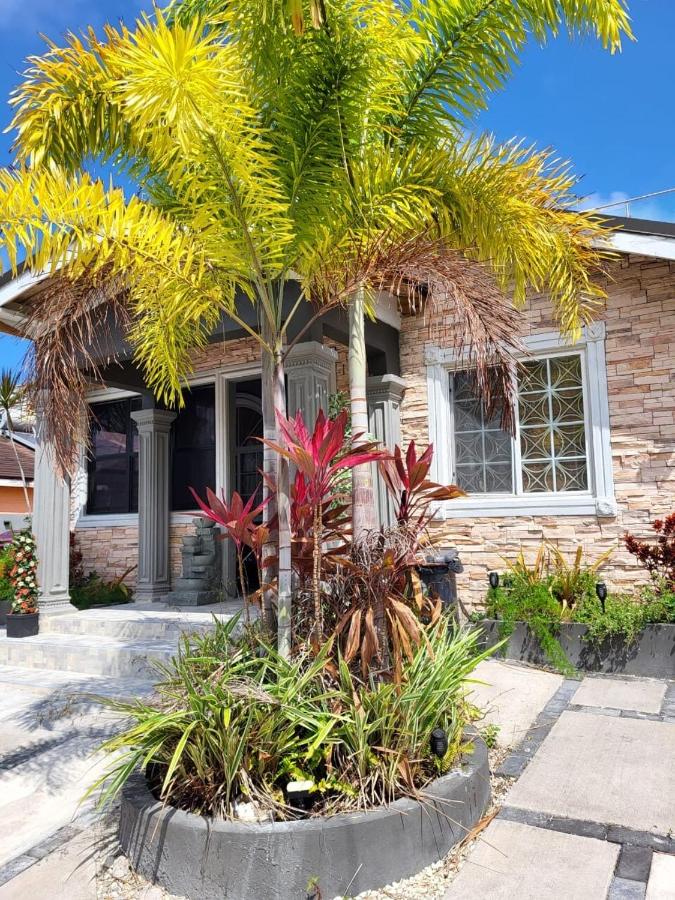 3Cs Montego Bay apt 3 - 2