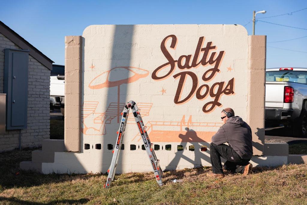 Salt Ranch Hotel - 2