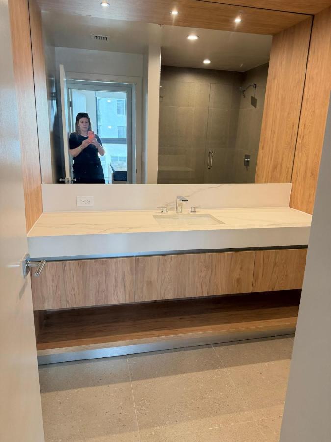 The Crosby apartment in the heart of Downtown - 4