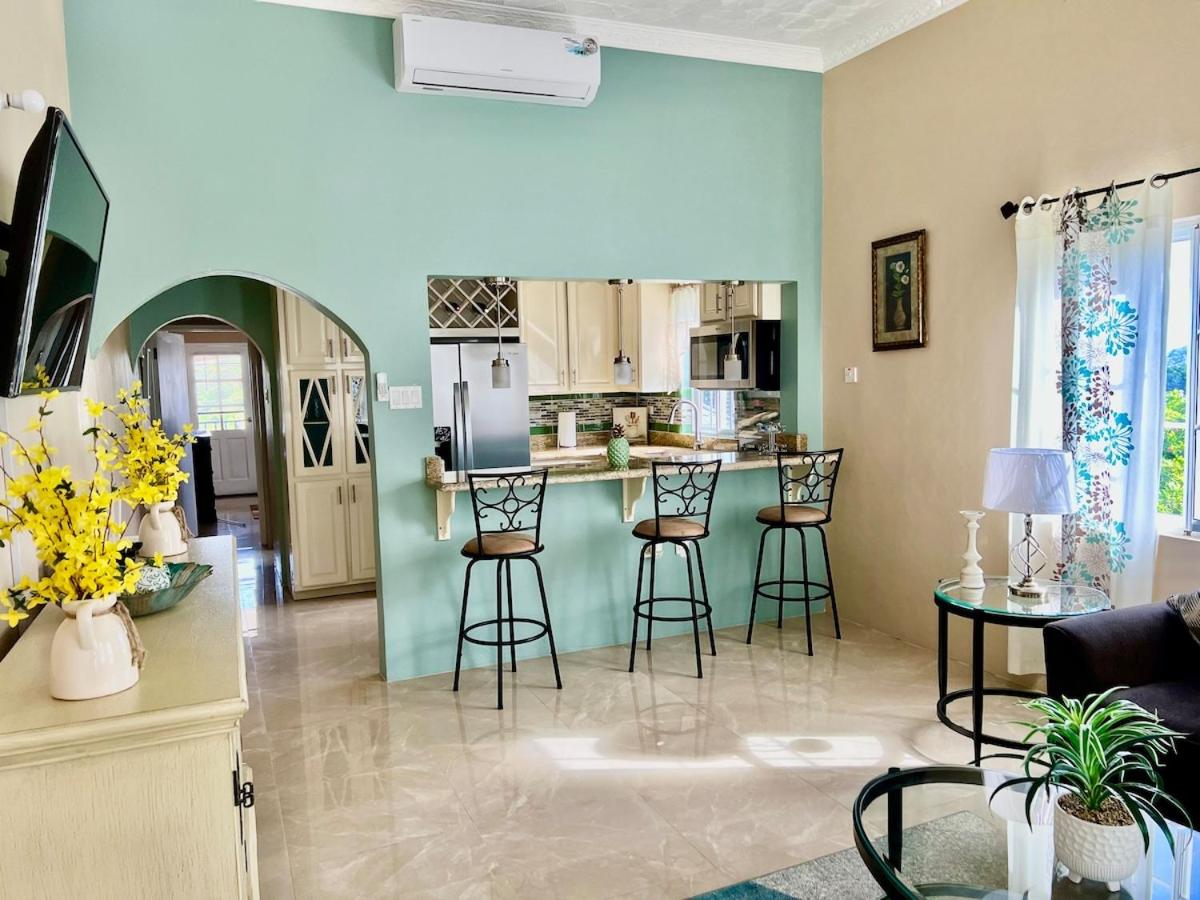 Winter Escape with Seaview - Private Balcony & Fast WiFi - 5