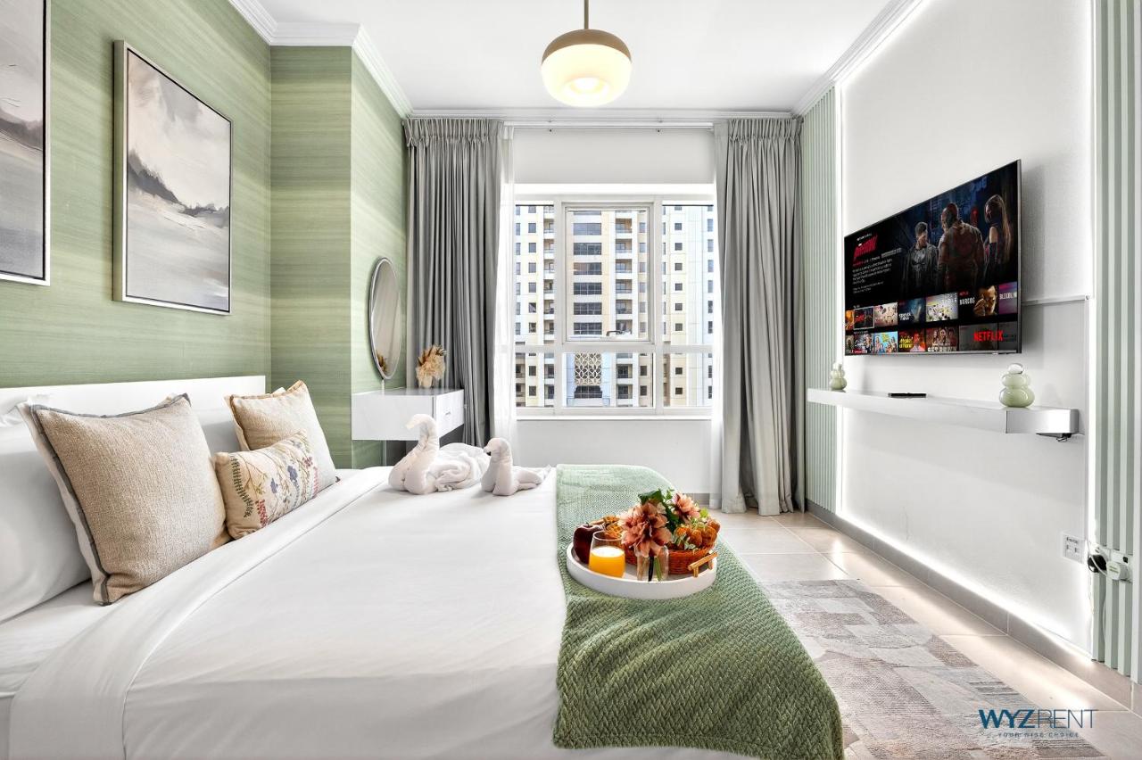 Chic 1BR Marina Quays 30th floor Near THE WALK JBR - 3