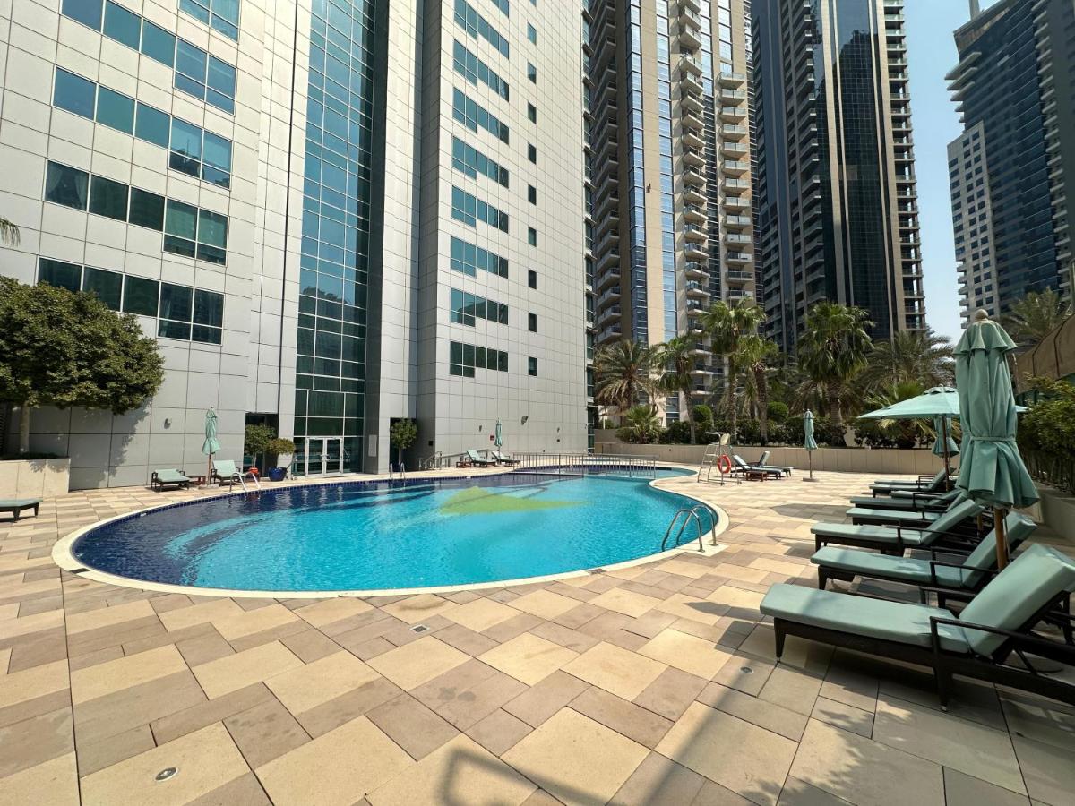 Elegant Apartment in Marina Terrace - 4