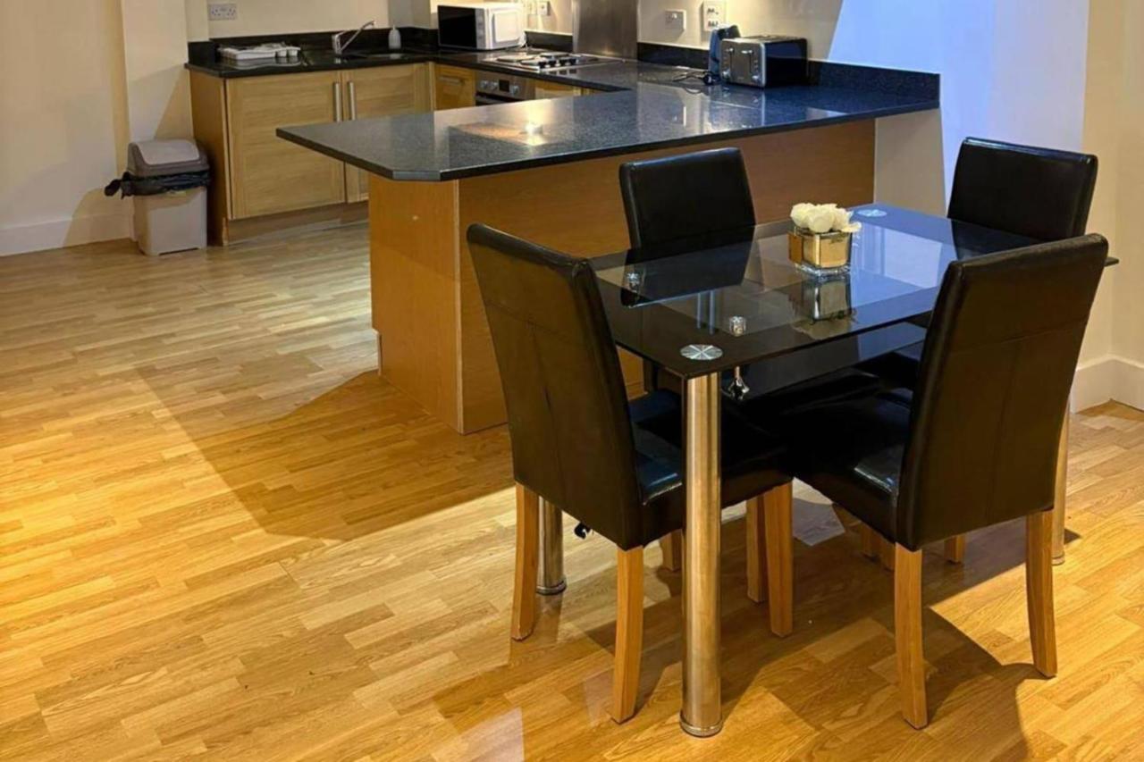 London brigde luxurious spacious apartment - 3