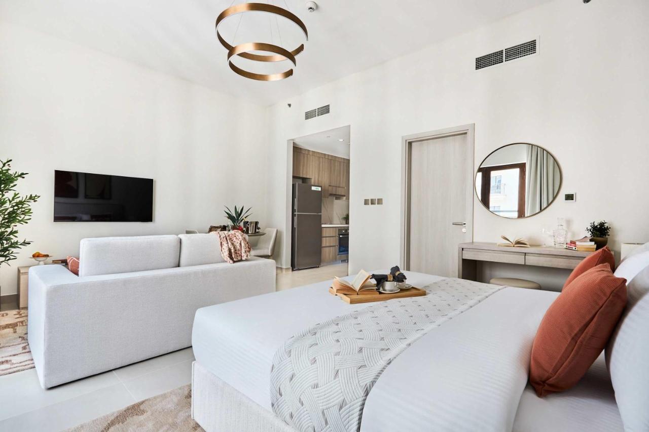 Frank Porter - Fairways 1 - 2