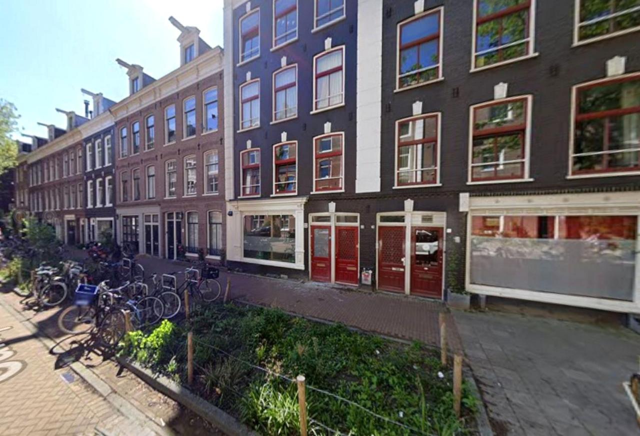 Raul Home vlakbik het Van Gogh musem - 5