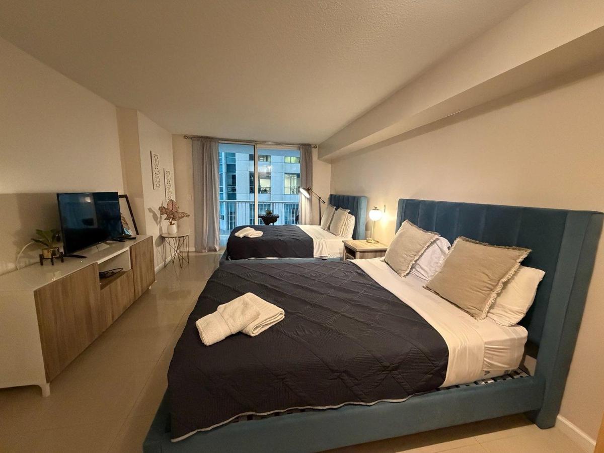 Prime Brickell Location - City View Studio & Free Parking