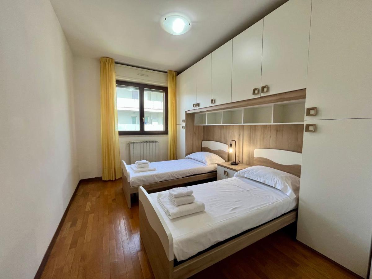 Appartamento Luminoso con Terrazzo, WI-FI e Garage - 2