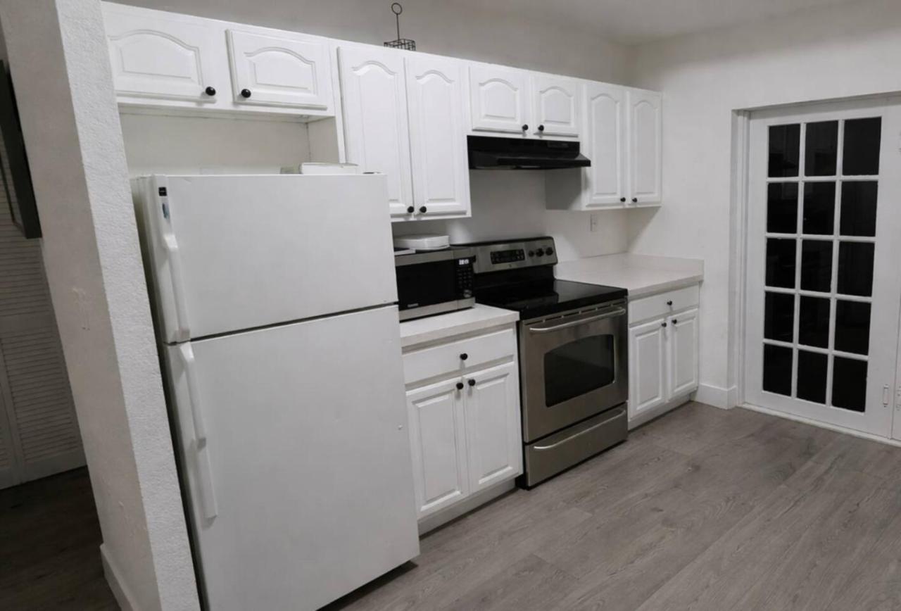 The Spacious Miami Staycation - 2