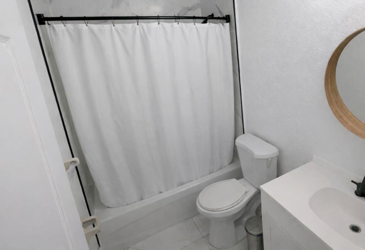 The Spacious Miami Staycation - 5