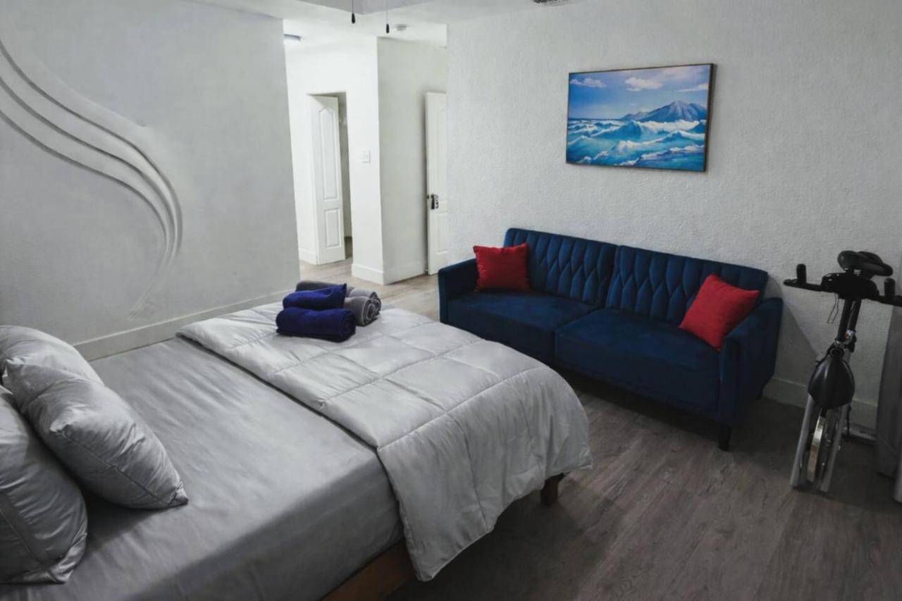 The Spacious Miami Staycation - 3