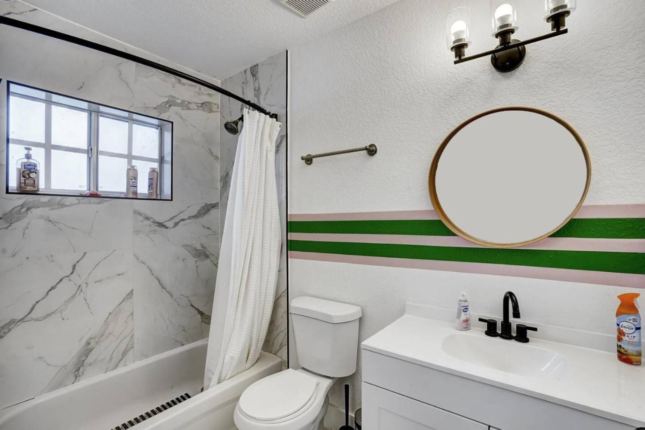 Ultimate 4BR 2BA Miami Getaway - 2