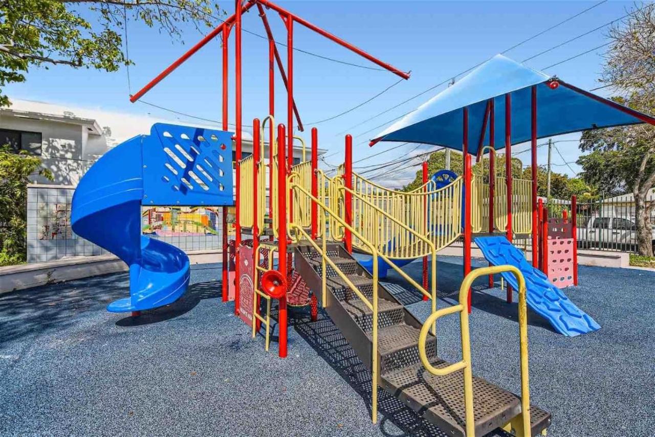 Ultimate 4BR 2BA Miami Getaway - 5